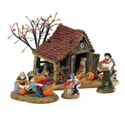 Nev, It's Almost Thanksgiving, 56.56639, New England Village